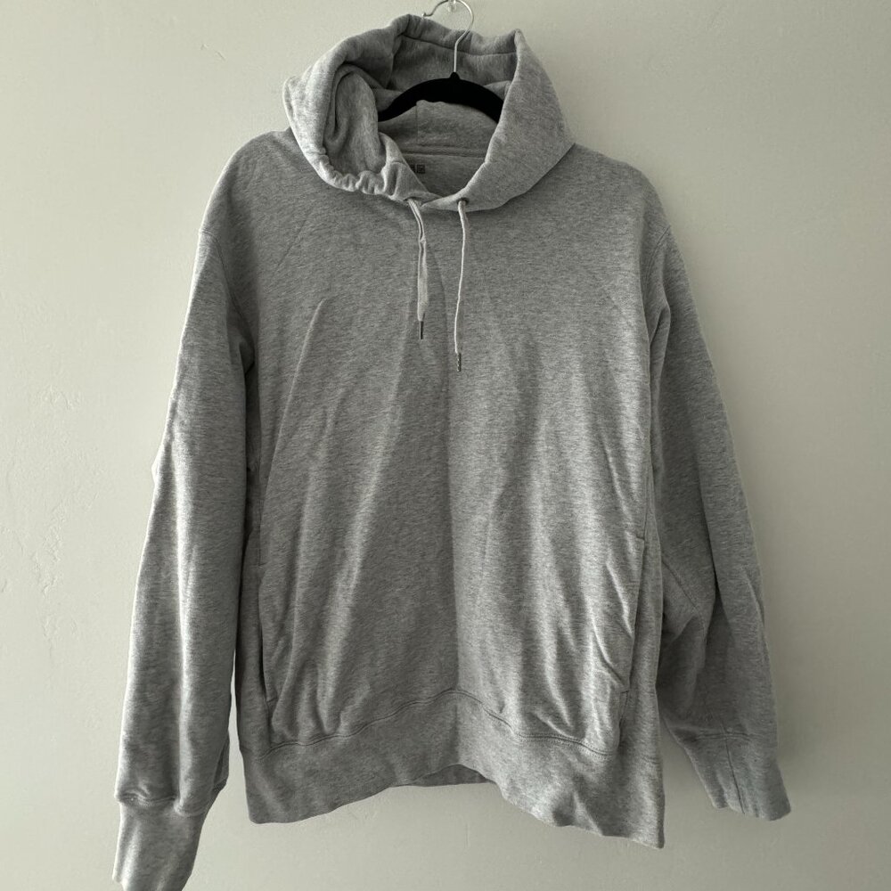 UNIQLO HOODIE